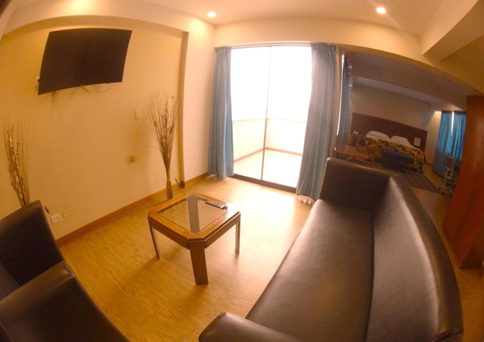 Hotel Esencia Suites 利马 外观 照片